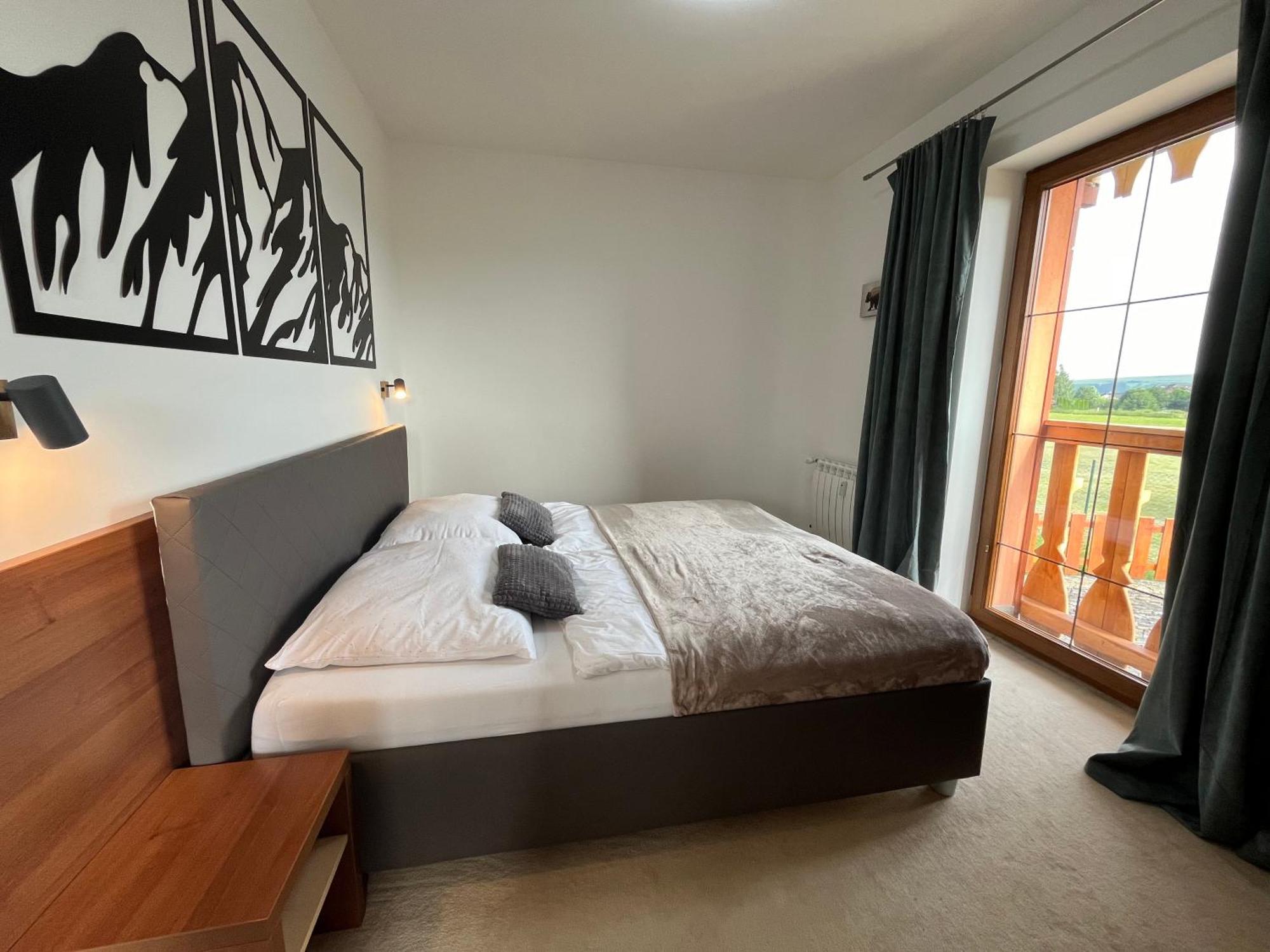 Tri Stity Apartment With Tatra View Terrace เวลคา ลอมนิตซา ภายนอก รูปภาพ