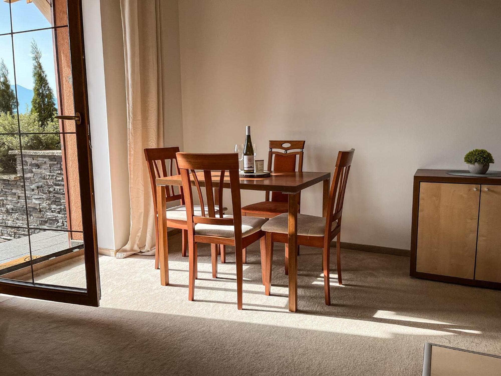 Tri Stity Apartment With Tatra View Terrace เวลคา ลอมนิตซา ภายนอก รูปภาพ